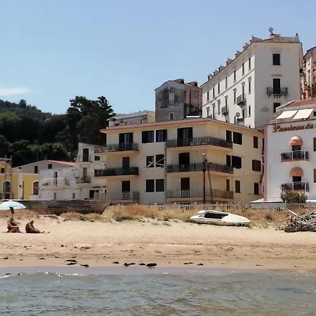 住宿加早餐酒店 Amare 罗迪-加尔加尼科