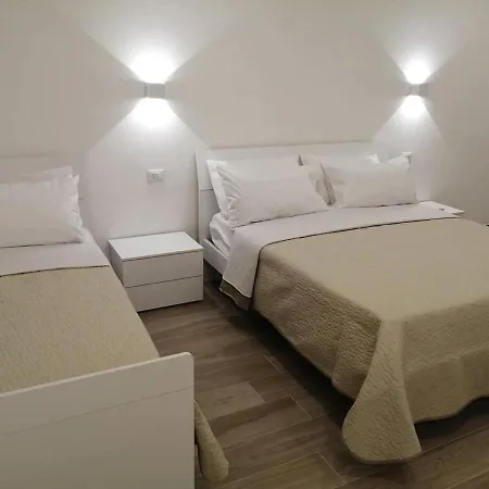 Couette-café Amare 3*